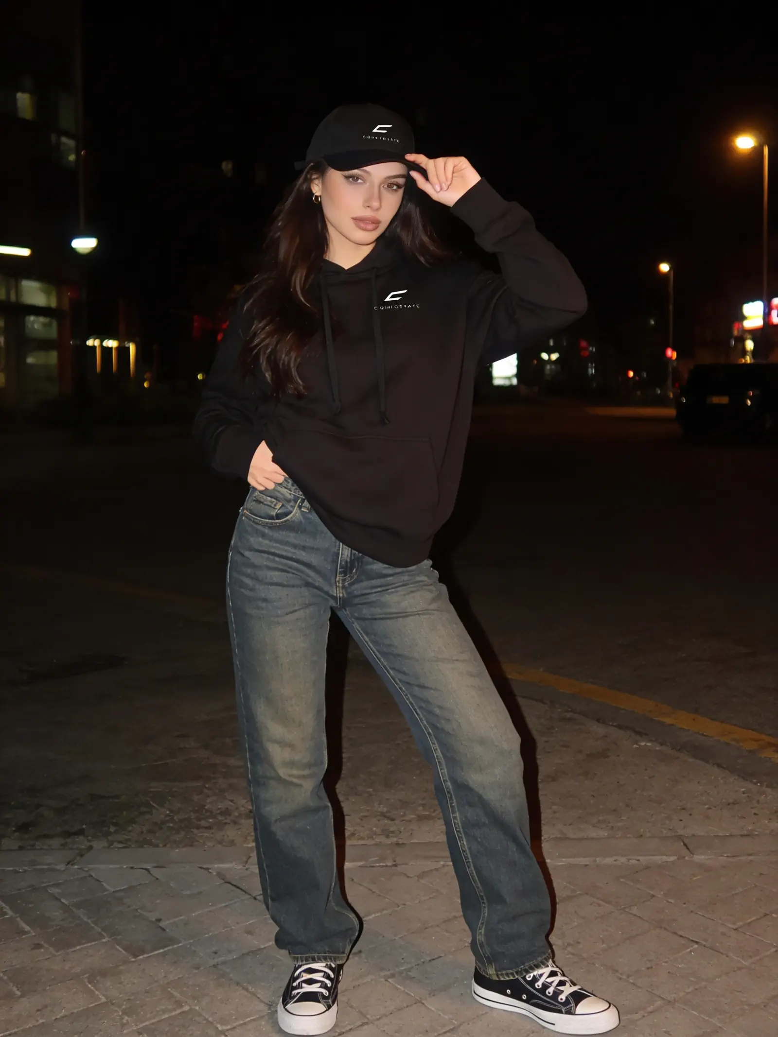 Mockup cappello nero 5